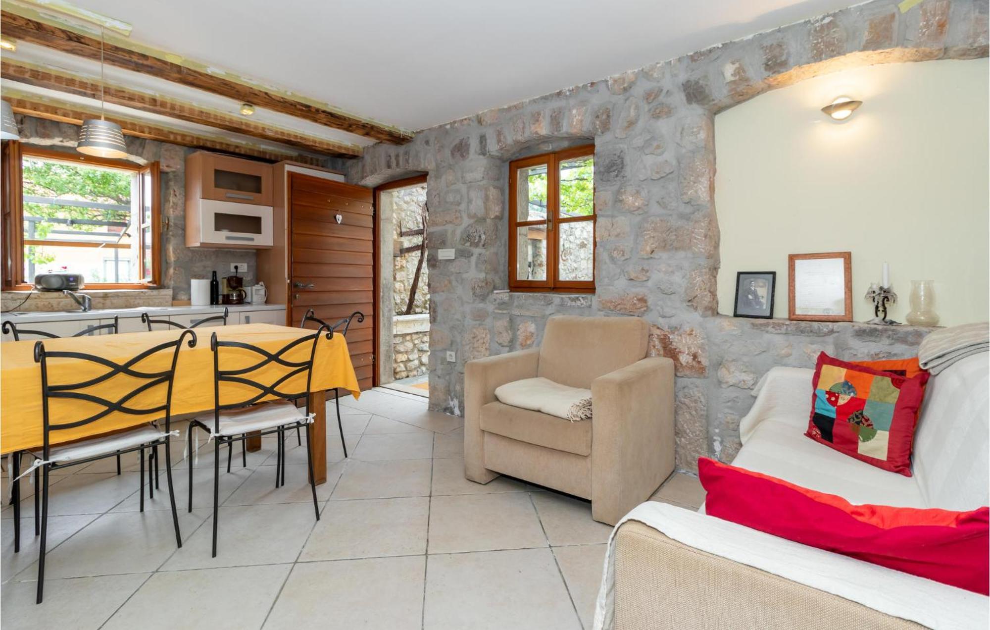 Stunning Home In Bribir With Wifi Экстерьер фото