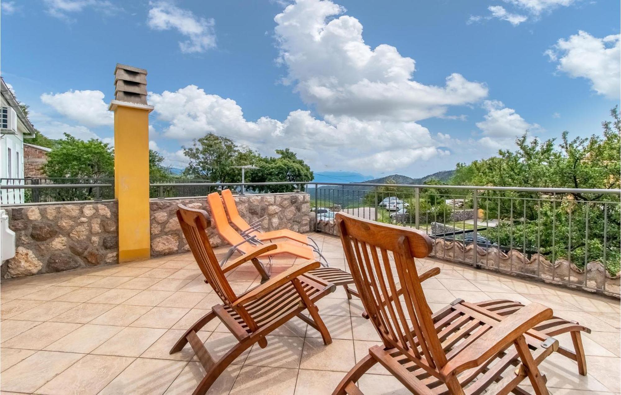 Stunning Home In Bribir With Wifi Экстерьер фото
