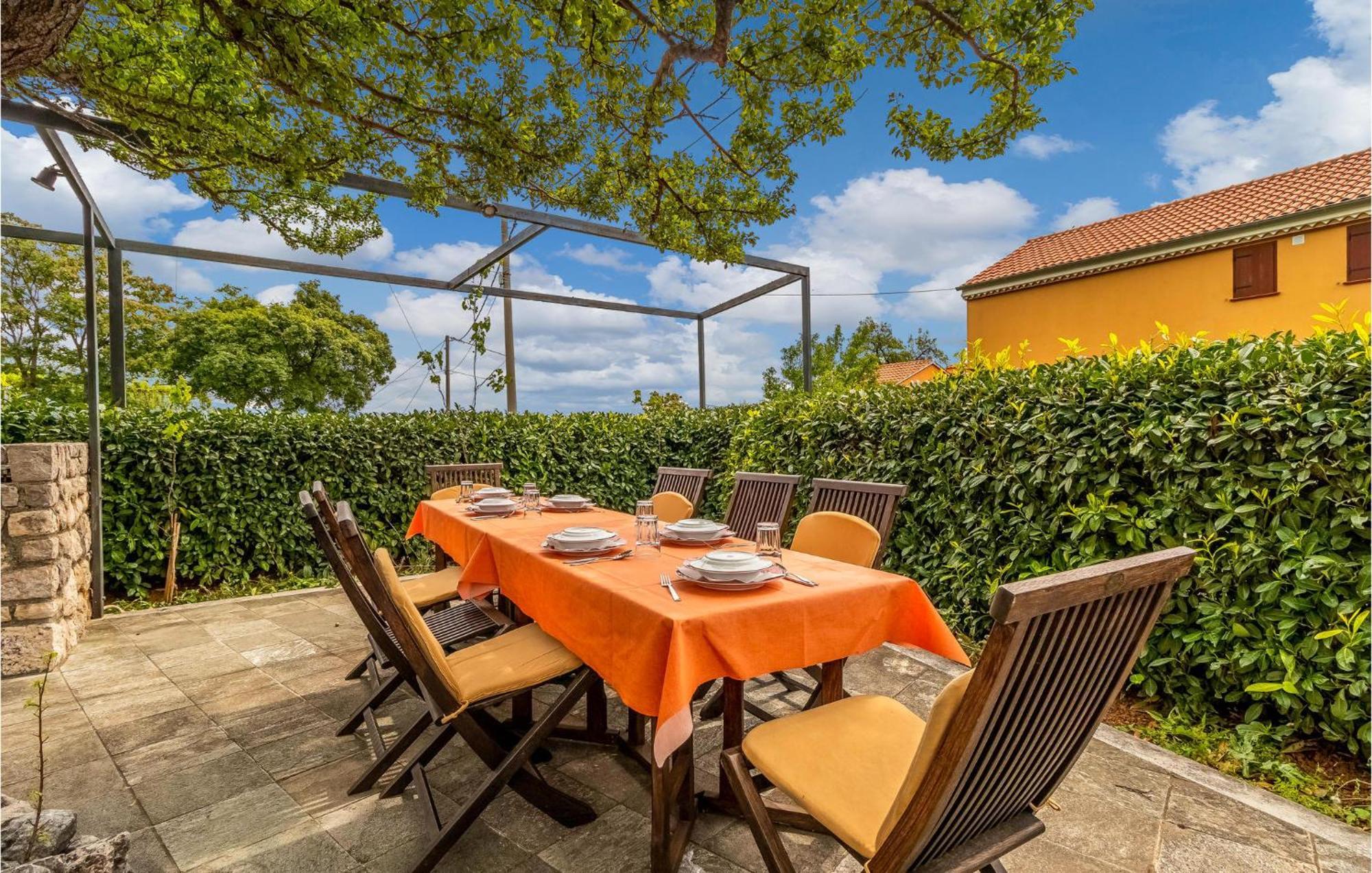 Stunning Home In Bribir With Wifi Экстерьер фото